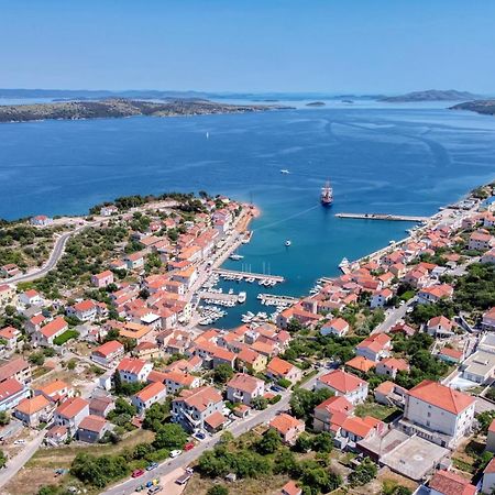 Holiday House With A Parking Space Sali, Dugi Otok - 8138 Dış mekan fotoğraf